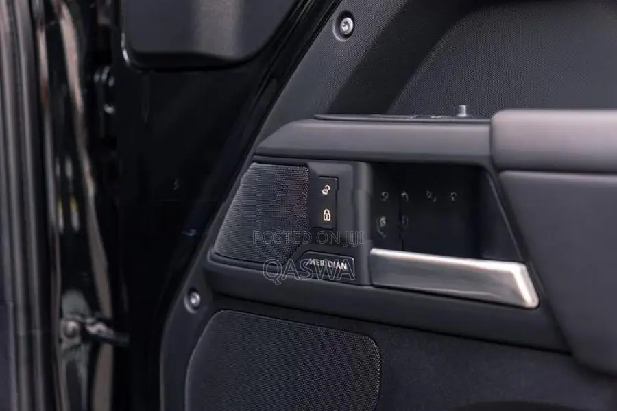 Land Rover Defender X-Dynamic HSE-PHEV 2026