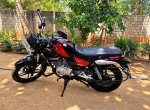 Bajaj V15 2016