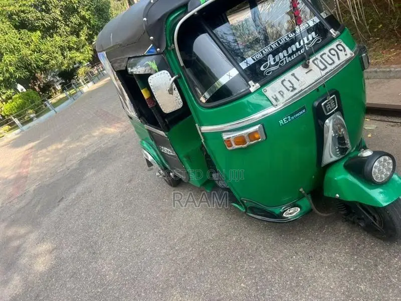 Bajaj RE 2006