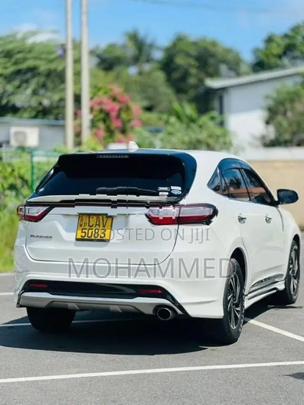 Toyota Harrier 2017
