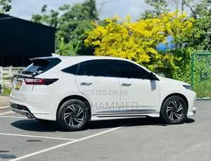 Toyota Harrier 2017