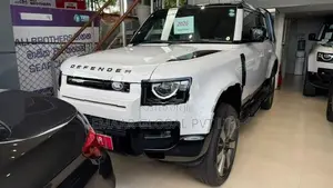 Land Rover Defender Fully Loaded Phev 2026