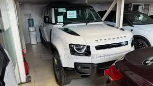 Land Rover Defender Stairght Petrol 2026