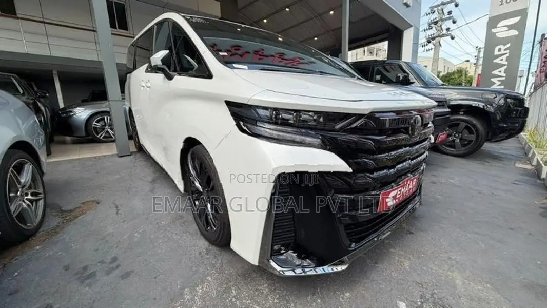 Toyota Vellfire Fully Loaded 2025