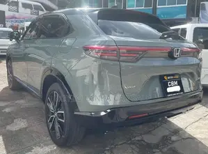 Honda Vezel Z Play 2025