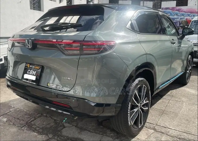 Honda Vezel Z Play 2025