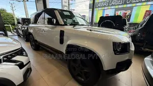 Land Rover Defender Fully loaded 2026