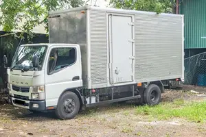 Mitsubishi Canter 2025