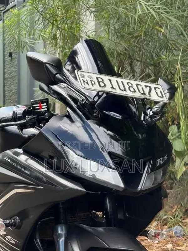Yamaha R15 2019