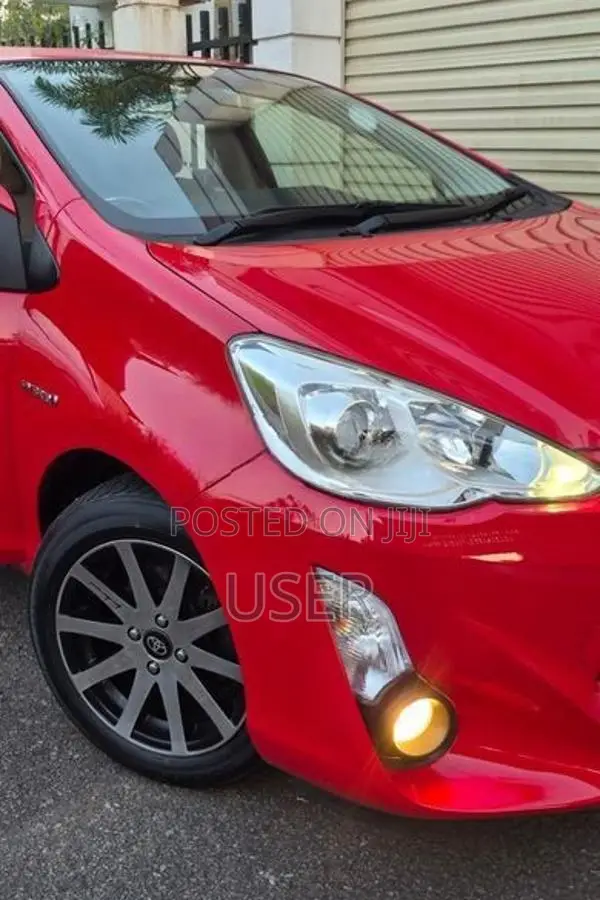 Toyota Aqua Urban S 45500km 2015