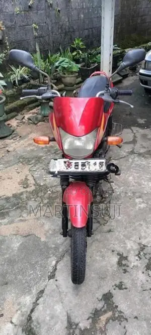 Bajaj Platina 100 ES 2016
