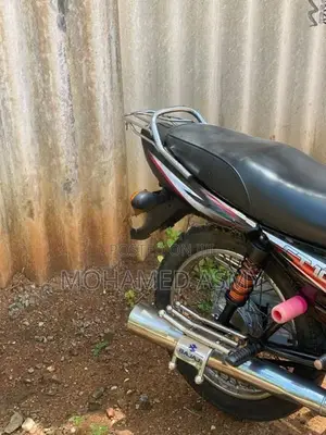 Bajaj CT100 2021