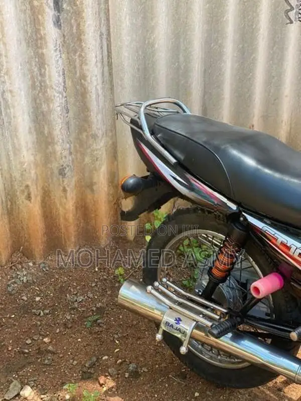 Bajaj CT100 2021