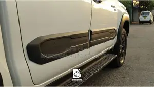 Toyota Hilux Travo Door Molding