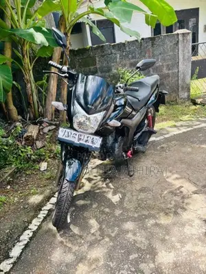 Hero Hunk 150R 2015