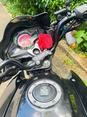 Hero Hunk 150R 2015