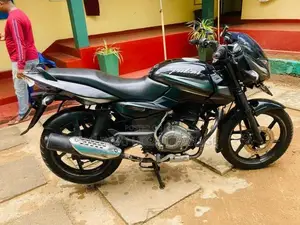 Bajaj Pulsar 150 2017