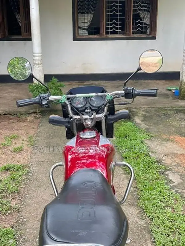 Bajaj CT100 2010