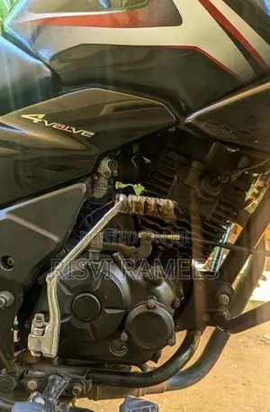 Bajaj Discover 150f 2015