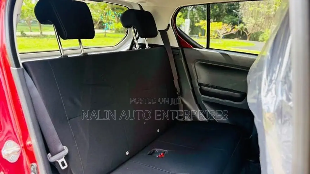 Daihatsu Mira G Grade 2026