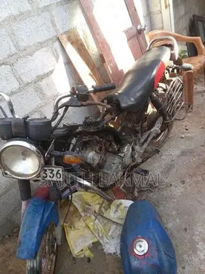 Yamaha Libero 2005