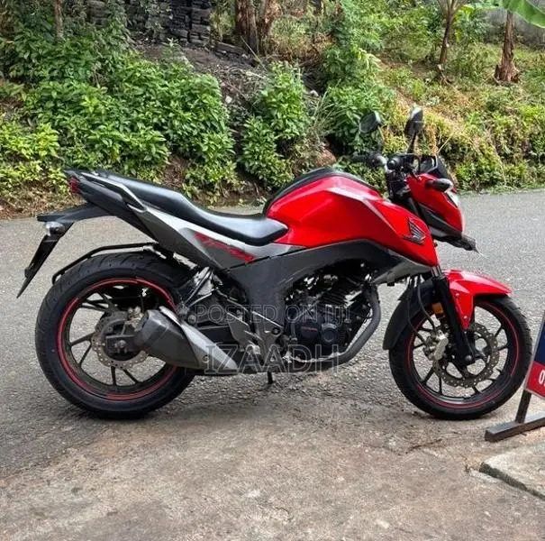 Honda CB Hornet 160R 2018