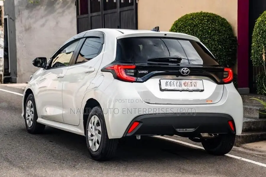 Toyota Yaris G-LED BSM 2026