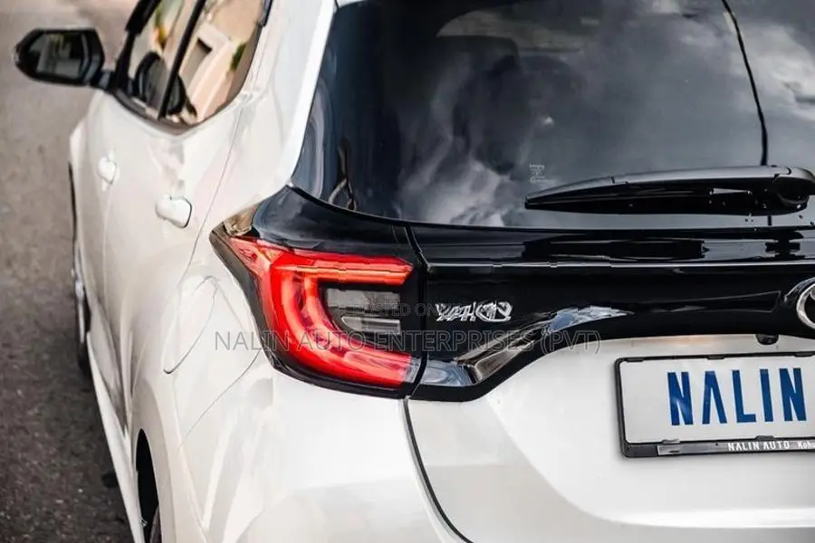 Toyota Yaris G-LED BSM 2026