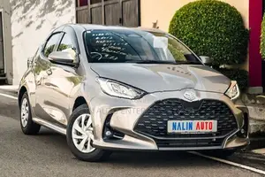 Toyota Yaris G-LED BRONZE 2025