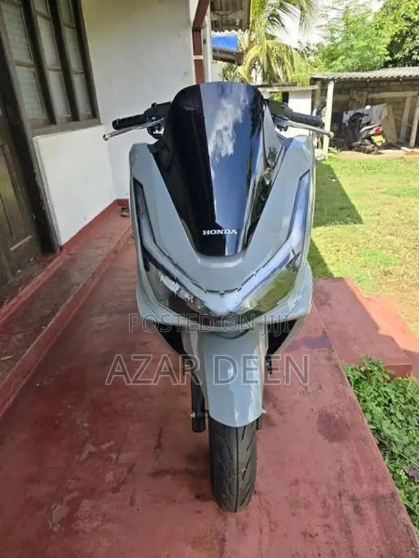 Honda PCX160 2025