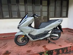 Honda PCX160 2025