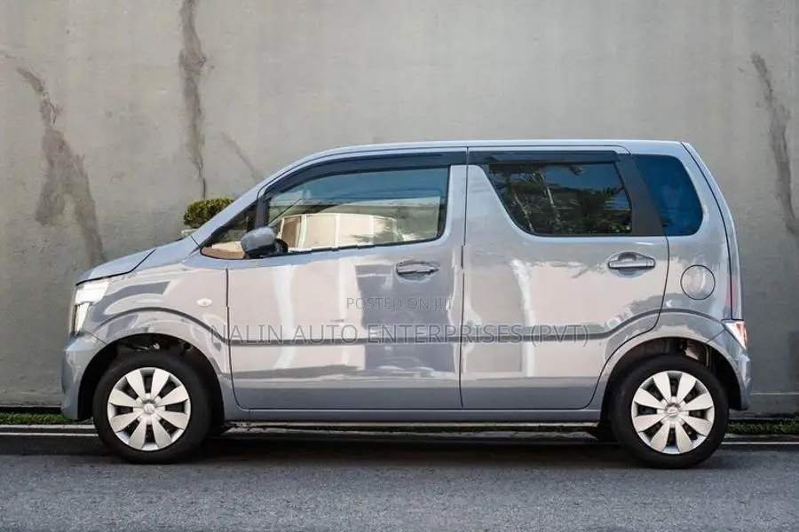 Suzuki Wagon R FX 2025
