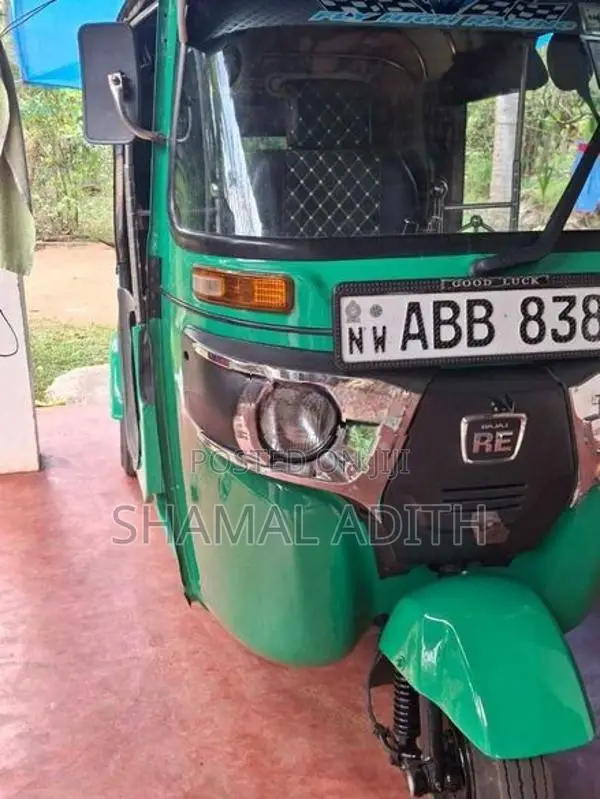 Bajaj RE Three Wheeler 2015