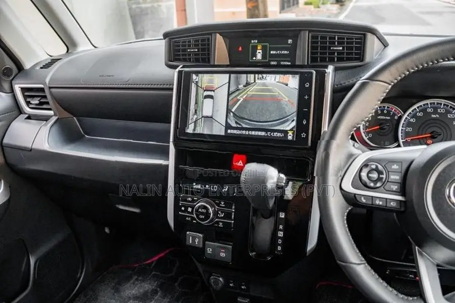 Toyota Roomy 2025
