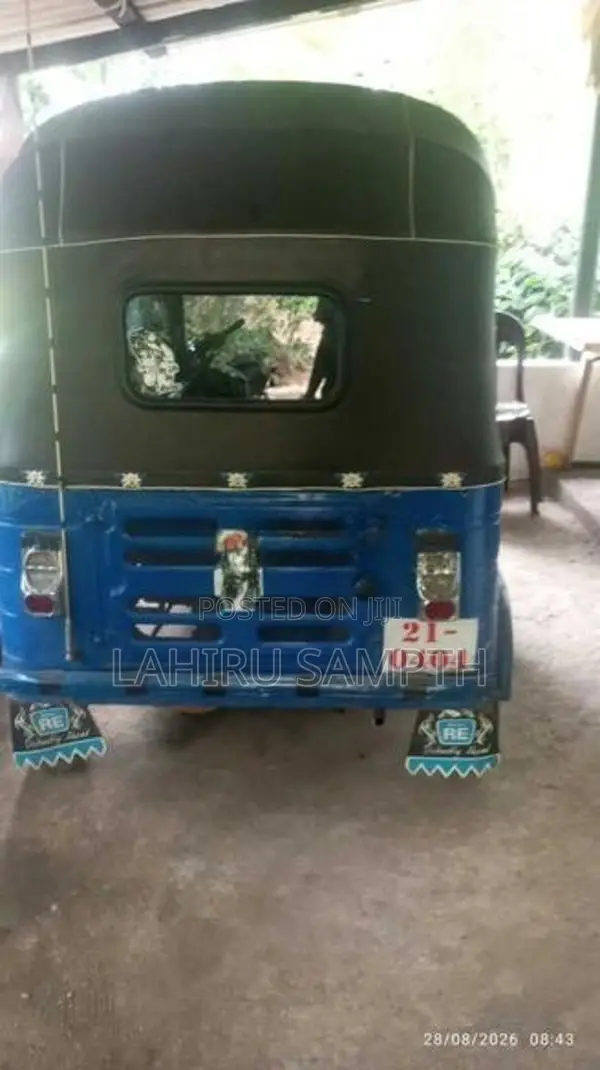 Bajaj RE 1991