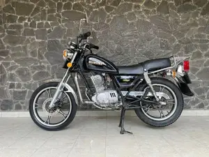 Suzuki GN 125 2021