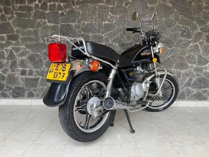 Suzuki GN 125 2021