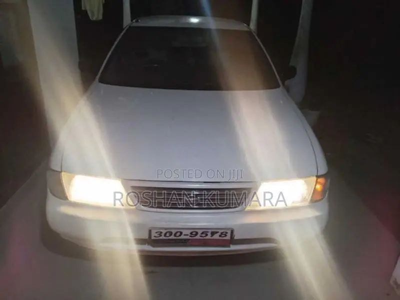 Nissan Sunny fb14 1997
