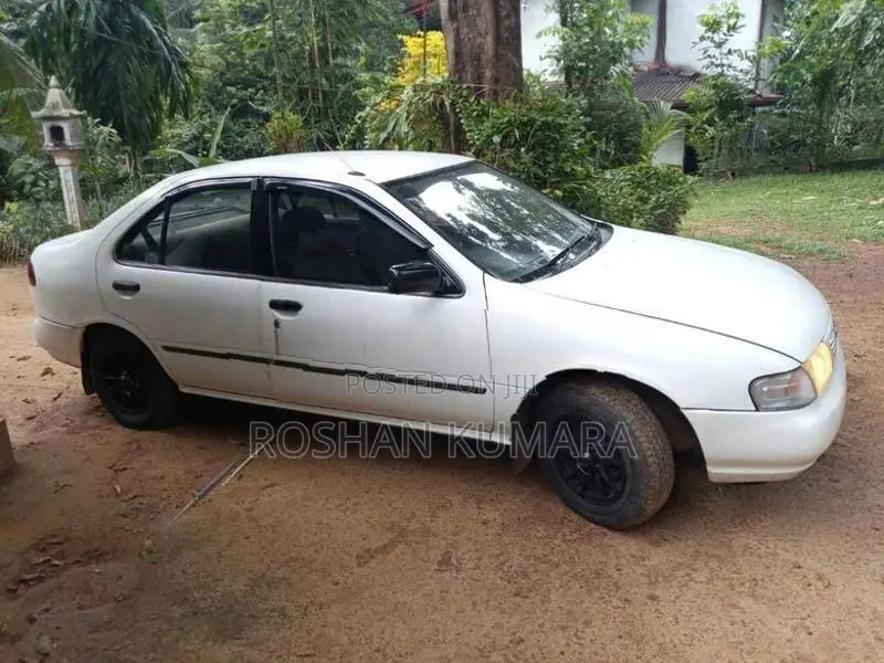 Nissan Sunny fb14 1997