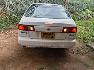 Nissan Sunny fb14 1997