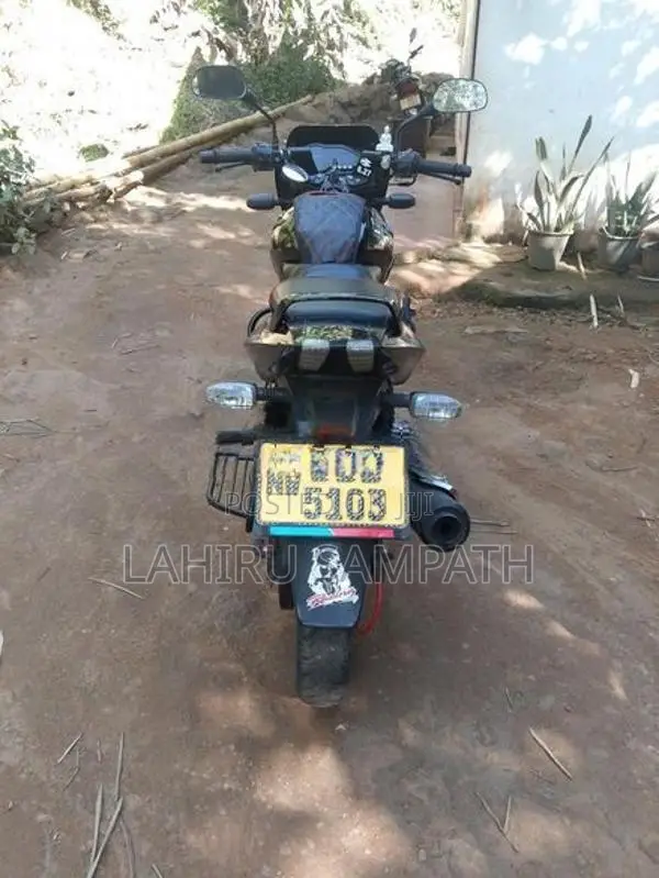Bajaj Pulsar 150 2017