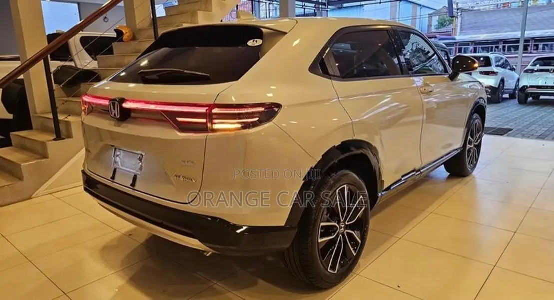 Honda Vezel Z Pre 4way 10 speak< 2024