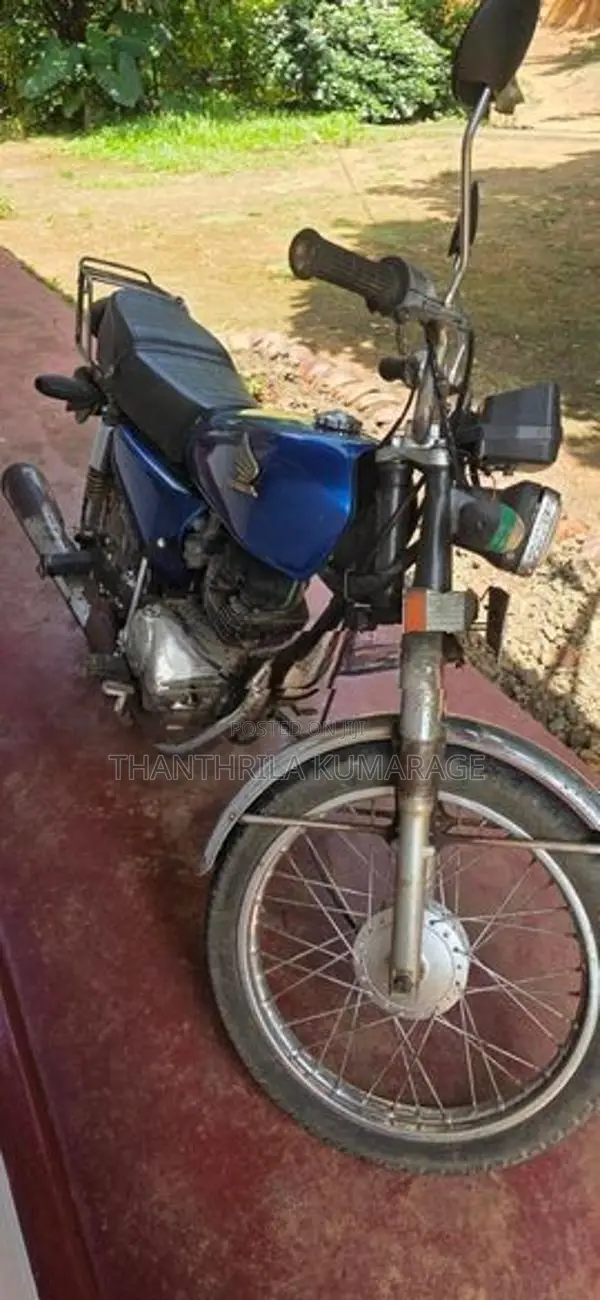 Honda CG125 2002