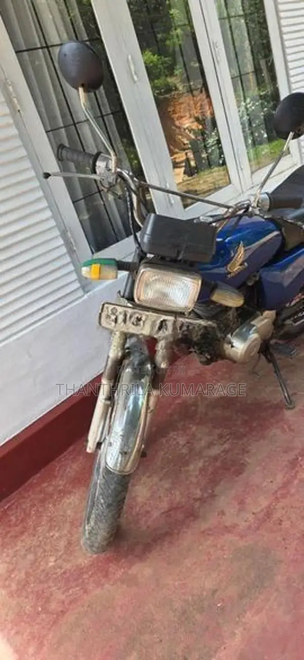 Honda CG125 2002