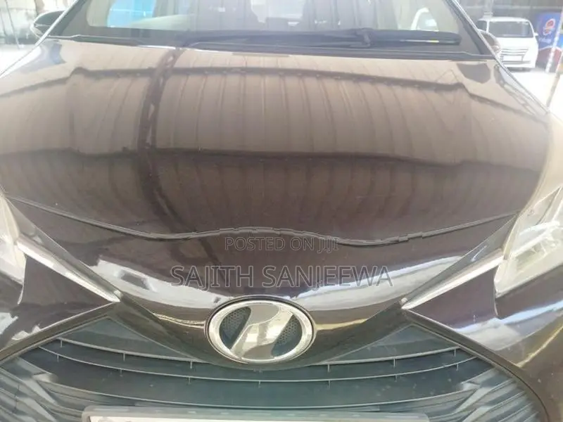 Toyota Vitz 2018