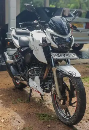 TVS Apache RTR 200 2016