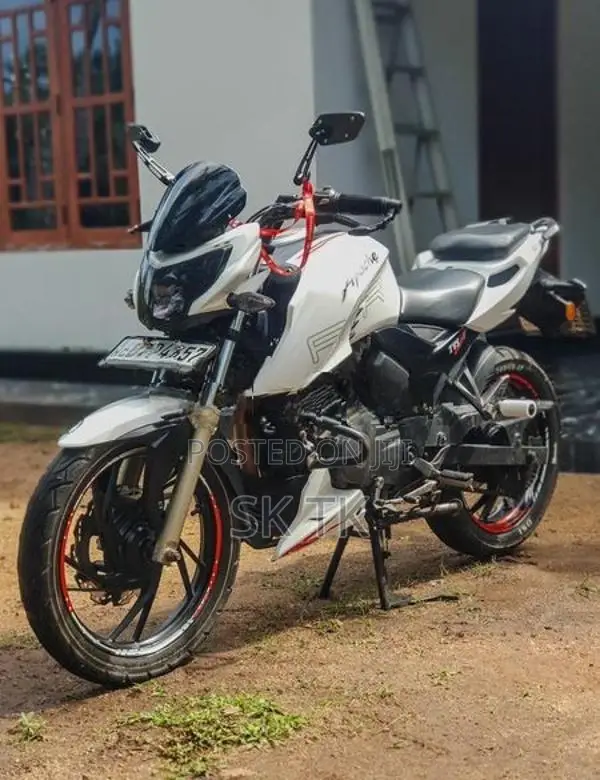 TVS Apache RTR 200 2016