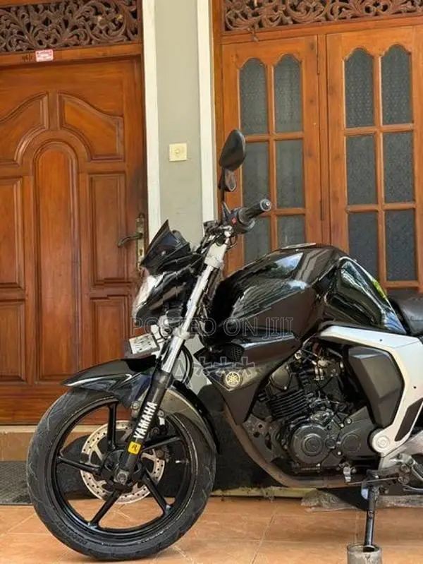 Yamaha FZs V2 2015