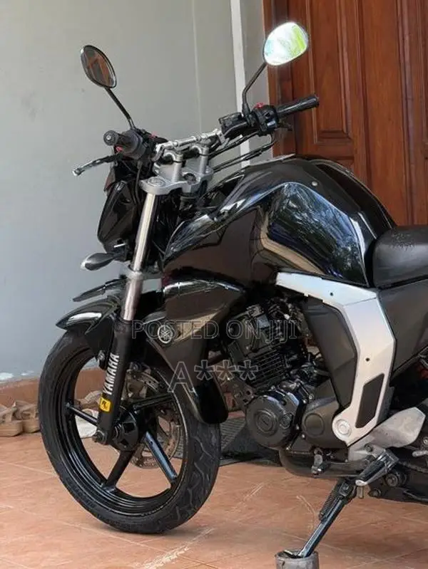 Yamaha FZs V2 2015