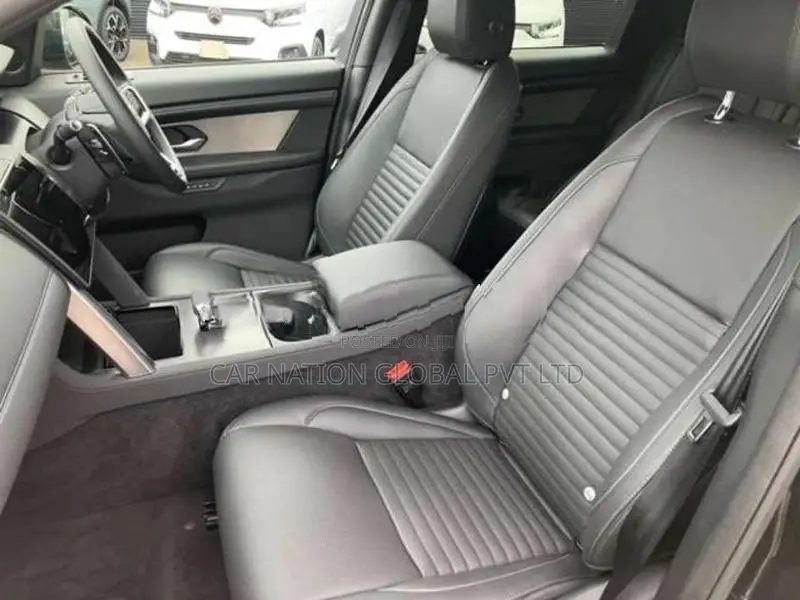 Land Rover Discovery Sport Dynamic HSE P300e 2025
